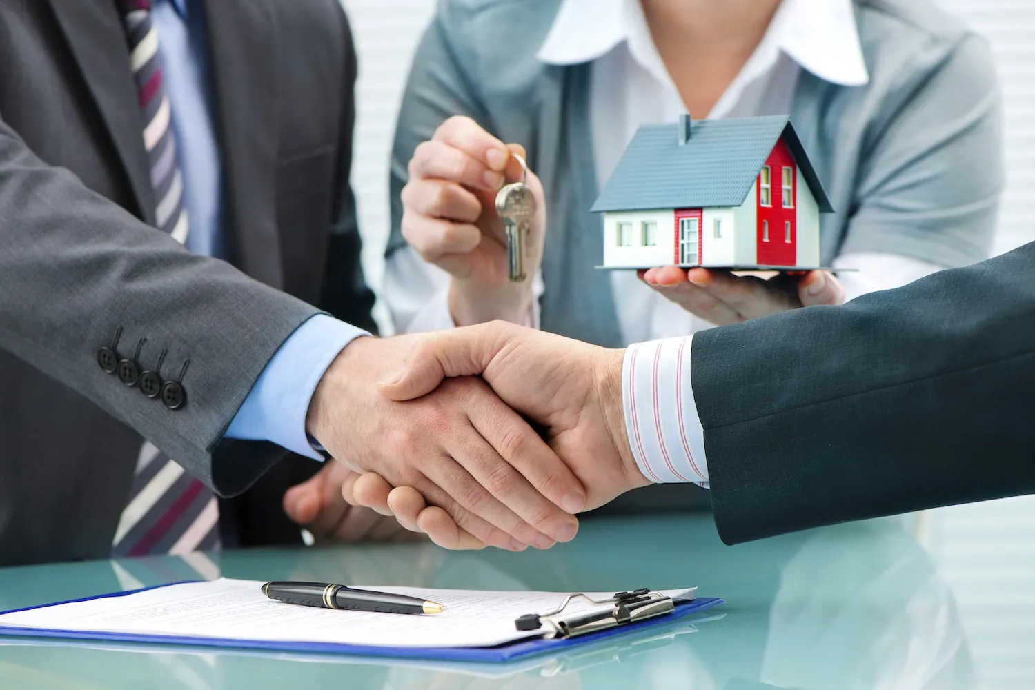 10 Reasons to Hire a Professional Property Manager